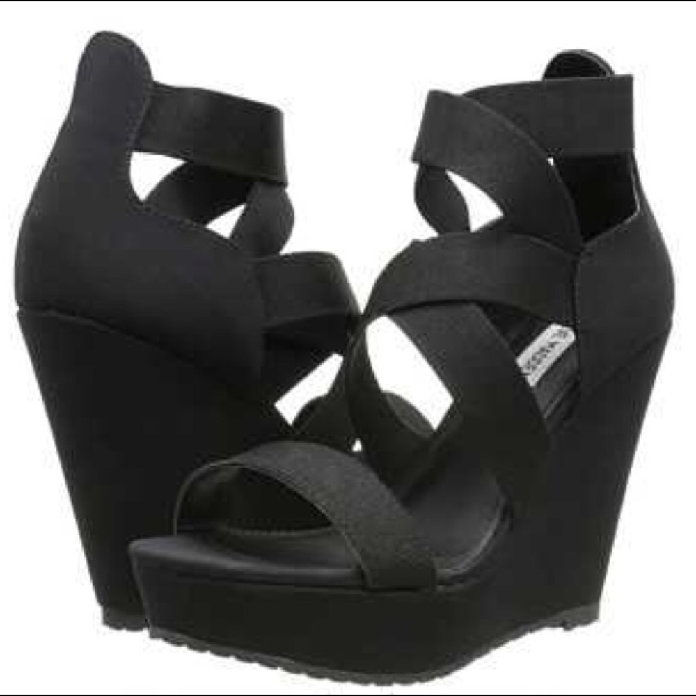 Steve Madden Valine Wedge